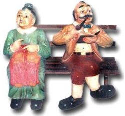 Babcia i dziadek na lawce K403